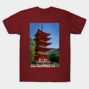 Crimson red Five-storied Pagoda at Itsukushima shine, Miyajima T-Shirt